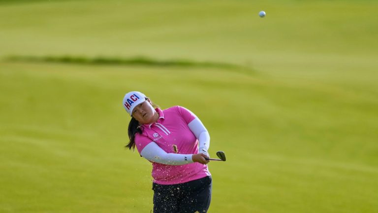Sixway tie for firstround lead in US Women's Open at Erin Hills