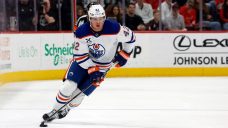 Oilers Takeaways: Tomasek, Kapanen settling in on bottom six