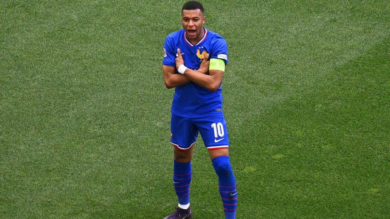 Mbappe to miss France’s trip to Azerbaijan due to ankle inflammation