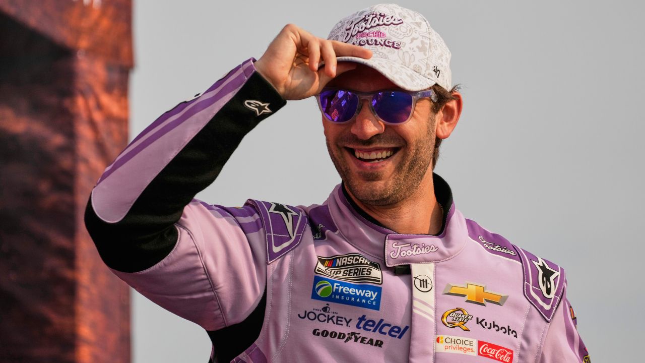 Daniel Suarez balancing home and contract uncertainty - Sportsnet.ca