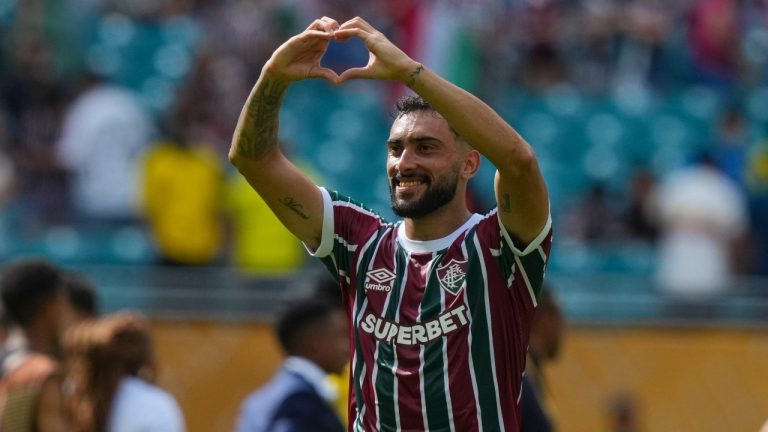 Fluminense's Juan Pablo Freytes signals to the crowd following the Club World Cup Group F soccer match between Mamelodi Sundowns and Fluminense in Miami Gardens, Fla., Wednesday, June 25, 2025. (Marta Lavandier/AP Photo)