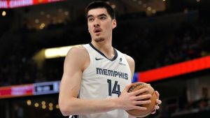 Memphis Grizzlies centre Zach Edey (14) plays in the first half of an NBA basketball game against the Miami Heat Saturday, March 15, 2025, in Memphis, Tenn. (Brandon Dill/AP)