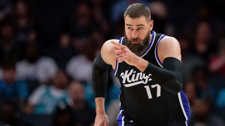 Sacramento Kings centre Jonas Valanciunas (17) reacts during the first half of an NBA basketball game against the Charlotte Hornets Friday, April 4, 2025, in Charlotte, N.C. (Jacob Kupferman/AP)