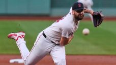 Padres sign pitcher Lucas Giolito to one-year contract
