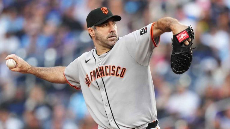 San Francisco Giants pitcher Justin Verlander (35) works against the Toronto Blue Jays during first inning MLB baseball action in Toronto. (Nathan Denette/THE CANADIAN PRESS)