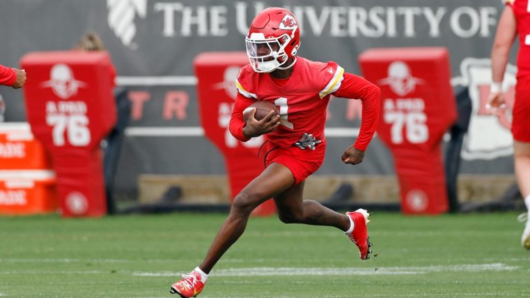 Kansas City Chiefs wide receiver Xavier Worthy participates in a passing drill during the NFL football team's practice Thursday, June 12, 2025, in Kansas City, Mo. (Colin E. Braley/AP)