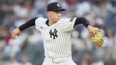 Warren pitches Yankees to win over Twins
