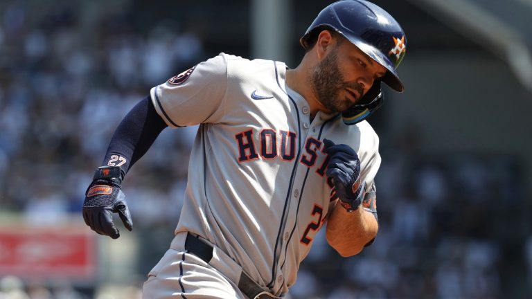 Houston Astros' Jose Altuve runs the bases after hitting a home run during the first inning of a baseball game against the New York Yankees, Sunday, Aug. 10, 2025, in New York. (AP Photo/Pamela Smith)