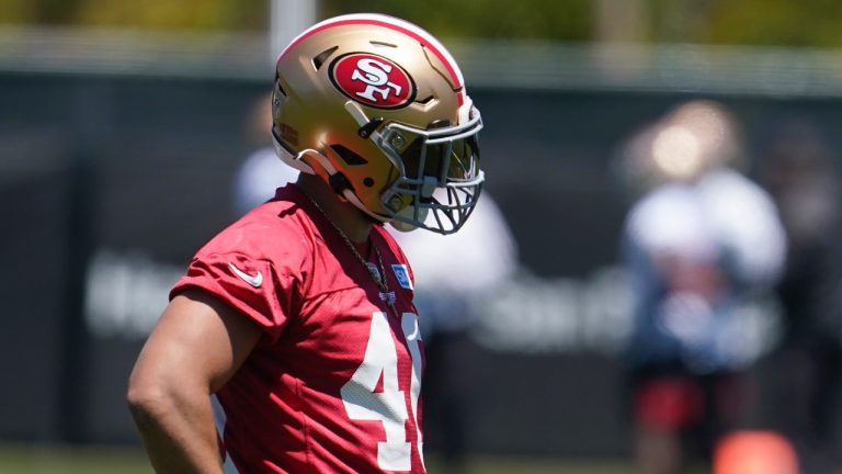Josh Hokit seen at a San Francisco 49ers practice in 2022, one year before he began in mixed martial arts career. (Jeff Chiu/AP)