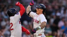 Duran’s homer leads Red Sox over  Royals to extend win streak to six