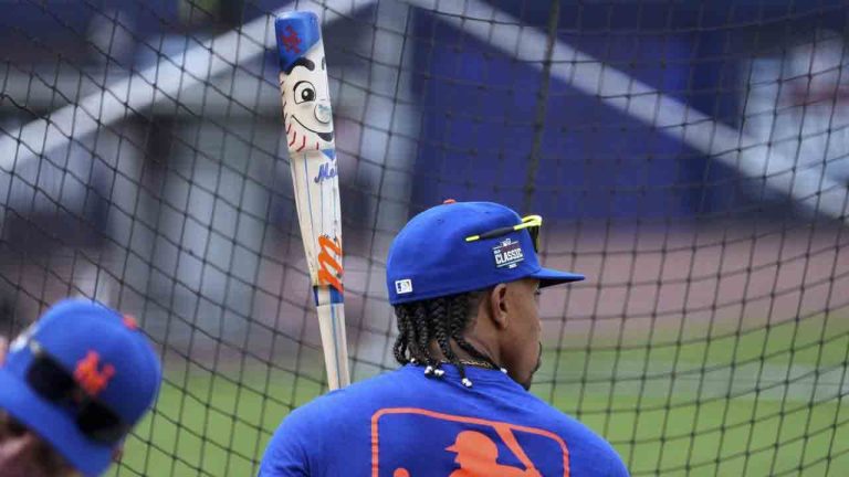 New York Mets' Francisco Lindor holds his Players' Weekend bat while waiting his turn in the batting cage before the Little League Classic baseball game against the Seattle Mariners at Bowman Field in Williamsport, Pa., Sunday, Aug. 17, 2025. (Gene J. Puskar/AP)