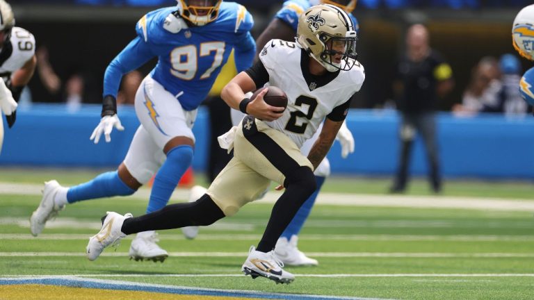 New Orleans Saints quarterback Spencer Rattler (2) runs against the Los Angeles Chargers during the first half of a preseason NFL football game Sunday, Aug. 10, 2025, in Inglewood, Calif. (Eric Thayer/AP)