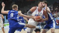 Finland stuns Serbia, Nikola Jokic to reach quarterfinals at EuroBasket