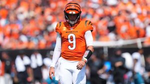 Cincinnati Bengals quarterback Joe Burrow pauses on the field during the first half of an NFL game against the Jacksonville Jaguars, Sunday, Sept. 14, 2025, in Cincinnati. (AP/Jeff Dean)