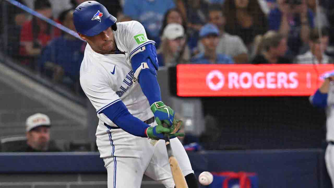 Controversial call costs Blue Jays as division lead narrows after loss