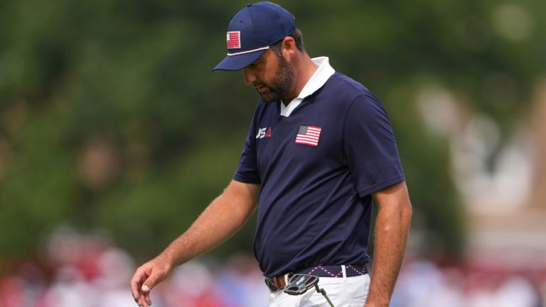 United States' Scottie Scheffler reacts after missing a putt on the third hole at Bethpage Black golf course during the Ryder Cup golf tournament, Saturday, Sept. 27, 2025, in Farmingdale, N.Y. (Lindsey Wasson/AP)