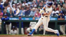 Raleigh matches Mantle, Mariners top Angels for ninth-straight win and AL West lead