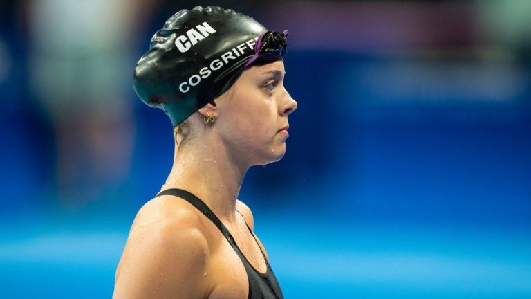 Katie Cosgriffe competes in the women’s 100m backstroke S10 final during the Paralympic Games in Paris, Sept. 6, 2024. (Dave Holland/Canadian Paralympic Comittee)
