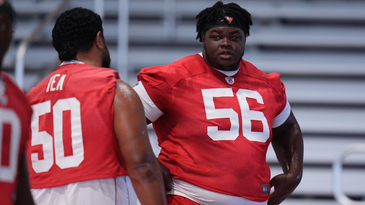 AP Source: Buccaneers sign 400-plus pound DT Desmond Watson to practice squad
