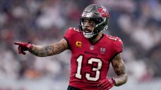 Report: Buccaneers&#8217; Mike Evans out multiple weeks with hamstring injury