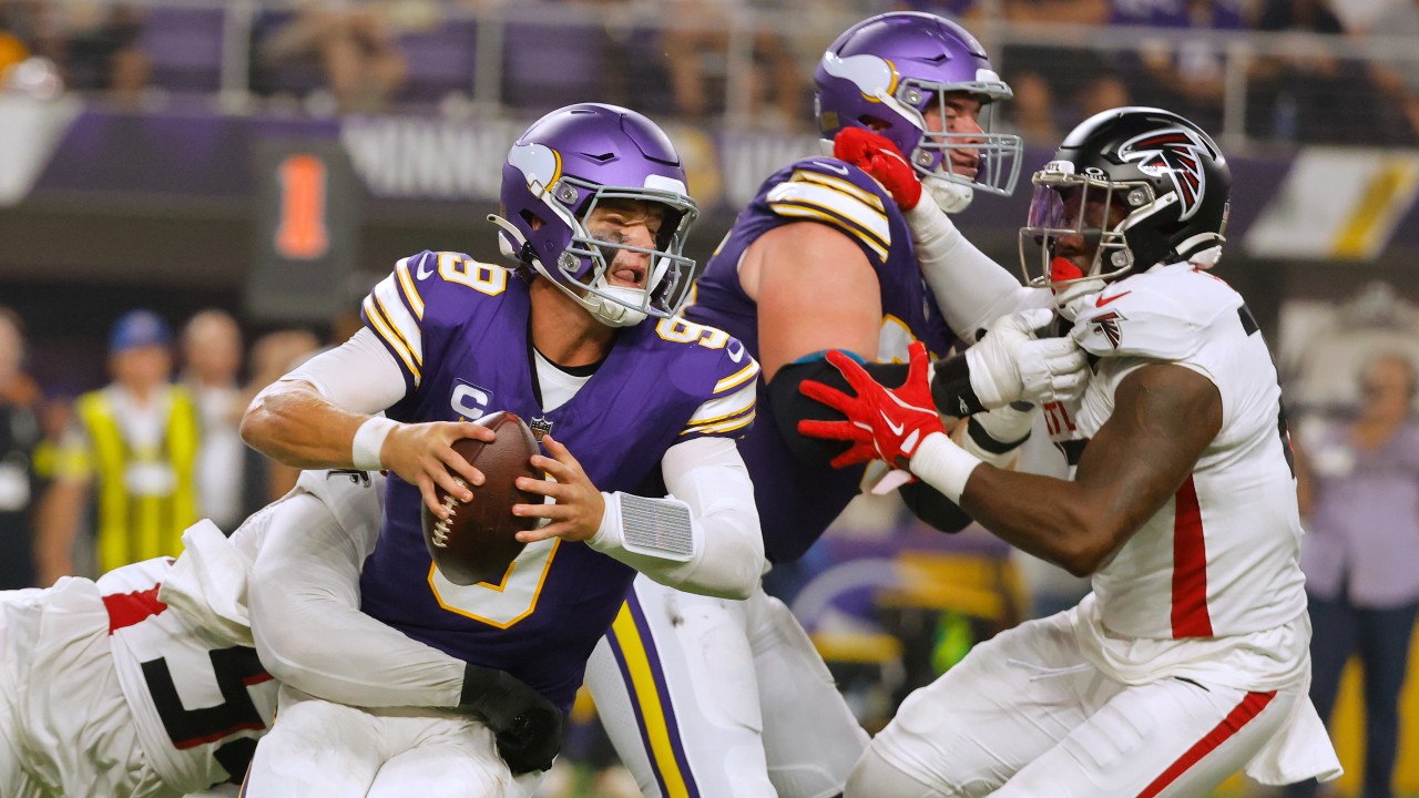 Falcons trample Vikings behind Robinson’s running, dominant defence