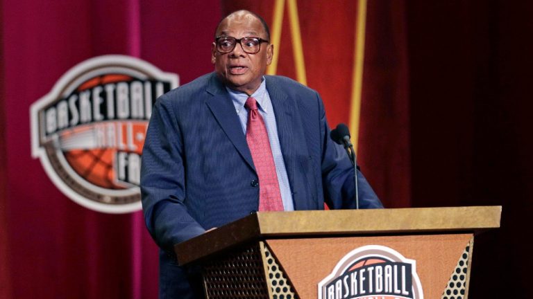 Former Southern California coach, Basketball Hall of Fame inductee George Raveling speaks during the enshrinement ceremony for the Class of 2015 of the Naismith Memorial Basketball Hall of Fame. (Charles Krupa/AP)