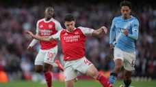 Premier League Roundup: Arsenal snatches draw with late goal vs. Man City