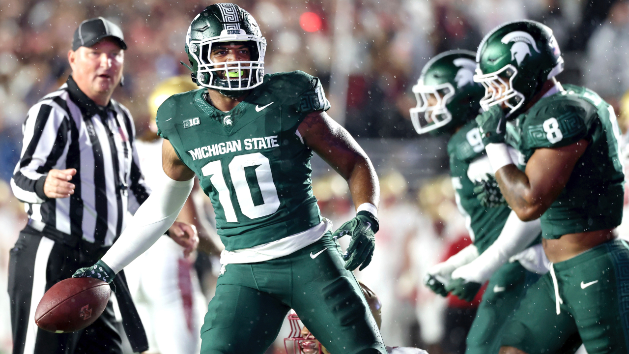 Michigan State’s Wayne Matthews taken off field on cart after frightening injury