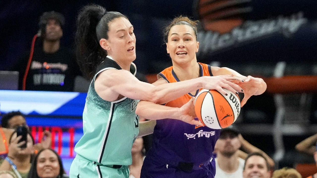 Liberty beat Mercury in Game 1 but lose Stewart to injury