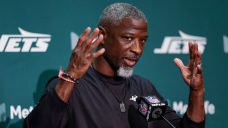 Jets’ Glenn says ‘the sky’s not falling’ after 0-2 start as they face Buccaneers