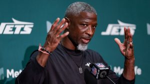 New York Jets head coach Aaron Glenn talks to reporters following an NFL football game against the Pittsburgh Steelers Sunday, Sept. 7, 2025, in East Rutherford, N.J. (Adam Hunger/AP Photo)