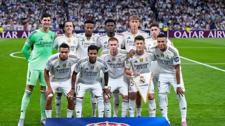 Real Madrid's players pose for photographers prior to a Champions League opening phase soccer match between Real Madrid and Marseille at Santiago Bernabeu stadium, in Madrid, Tuesday, Sept. 16, 2025. (Manu Fernandez/ AP Photo)