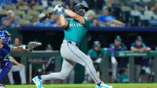 Mariners pound Royals for 10th straight win