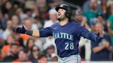 MLB Roundup: Mariners beat Astros to take AL West lead