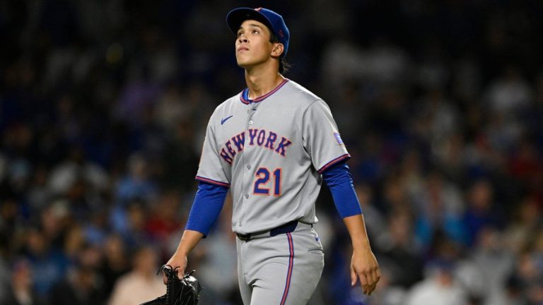 New York Mets starting pitcher Jonah Tong leaves the game during the third inning of a baseball game against the Chicago Cubs, Wednesday, Sept. 24, 2025, in Chicago. (Paul Beaty/AP)