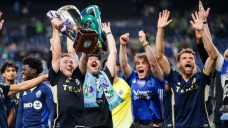 Sounders and Whitecaps play to draw, Vancouver moves into first place