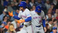 Lindor joins 30-30 club as Mets beat Cubs to remain in playoff position