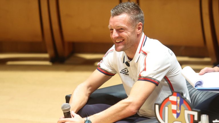 Cremonese's Jamie Vardy smiles during his official presentation in Cremona, Italy, Wednesday, Sept. 10, 2025. (Riccardo Bortolotti/LaPresse via AP)