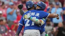 Blue Jays win slugfest over Reds as bullpen holds its own