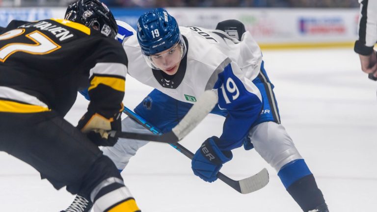 Saint John Sea Dogs' Alexis Joseph prepapres for a faceoff. (Michael Hawkins/Saint John Sea Dogs)
