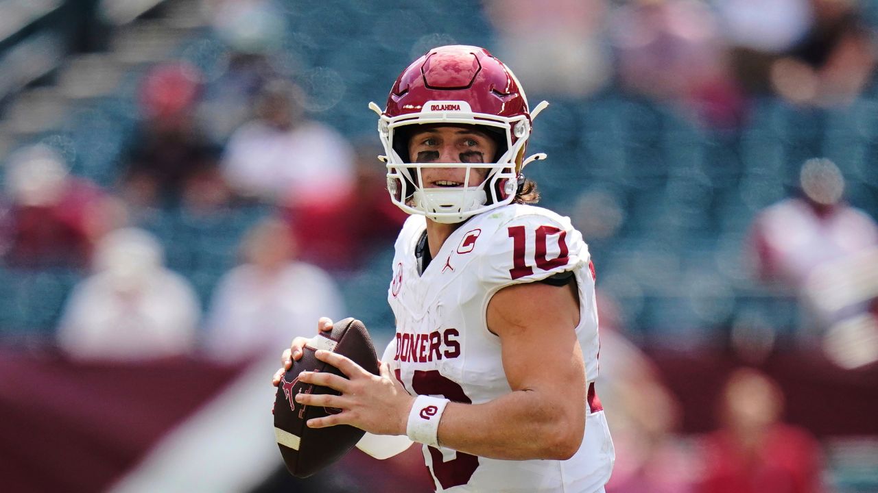 Oklahoma star QB John Mateer to have hand surgery