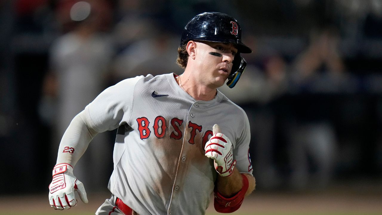 Red Sox double up Rays, keep pace in playoff race