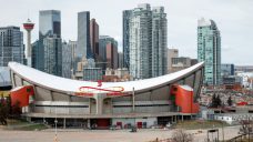 Canadiens-Flames begin game in dark as lighting issues delay puck drop