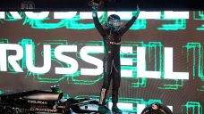 George Russell wins F1&#8217;s Singapore GP as McLaren secures constructors&#8217; title