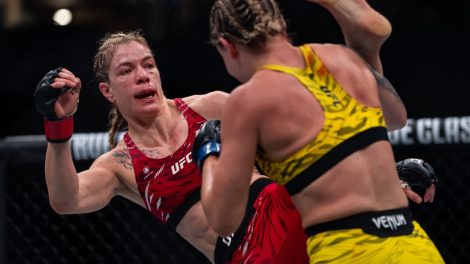 Melissa-Croden-kicks-Tainara-Lisboa-during-their-women's-bantamweight-bout-at-a-UFC-Fight-Night-in-Vancouver