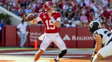 Simpson, Miller lead No. 10 Alabama over No. 16 Vanderbilt