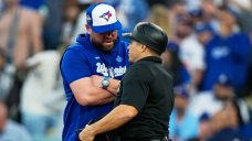 Blue Jays on wrong side of bizarre Game 3 sequence vs. Dodgers