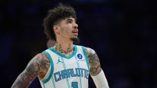 Hornets’ LaMelo Ball exits vs. Raptors with ankle soreness