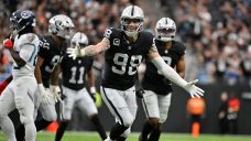 Raiders beat Titans, snap four-game losing streak