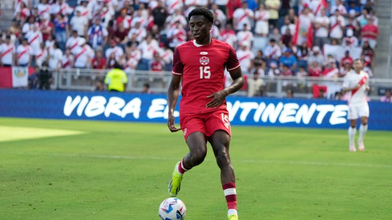 Canada's Moïse Bombito controls the ball during the first half of a Copa America Group A soccer match in Kansas City, Kan., Tuesday, June 25, 2024. (Ed Zurga/AP)